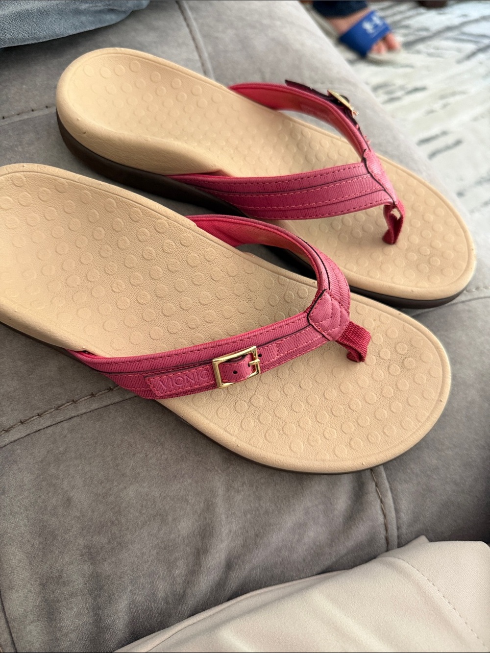 Vionic Tide Patty Flip Flop Thong Sandal in Pink Size 6